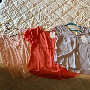 DR2 Daniel rainn tops size medium. New with tags. Never worn.